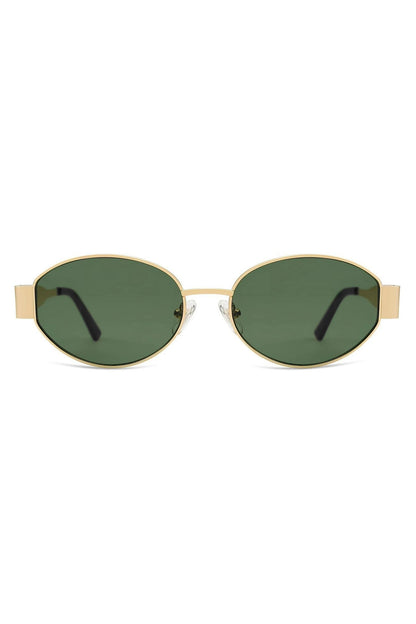 Kate Gold with Green & Black Temples